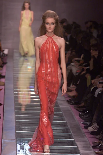 Look 60